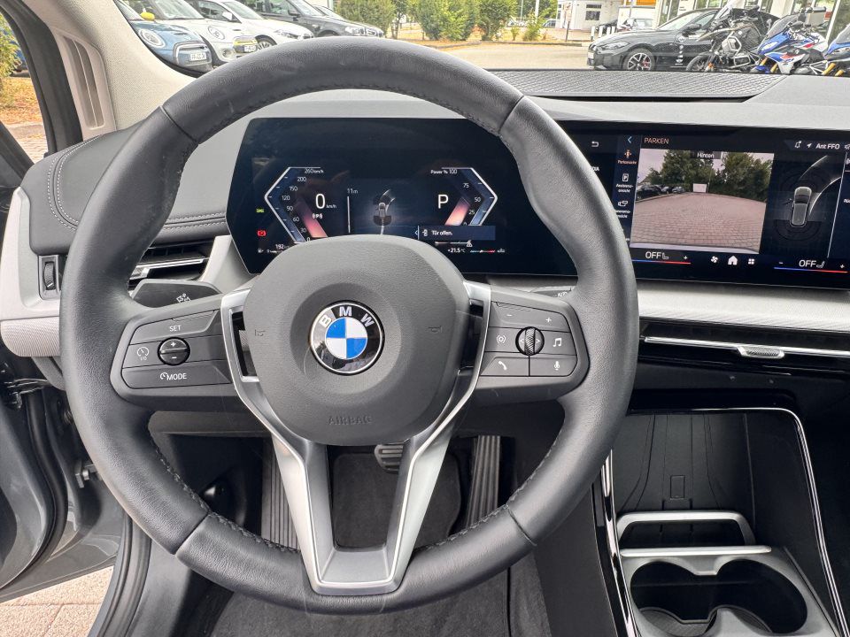 BMW 218