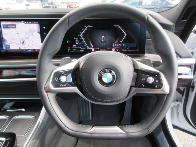 740i Excellence | 740 | 7シリーズ | BMW | 車両 | IUCP JP BMW Website