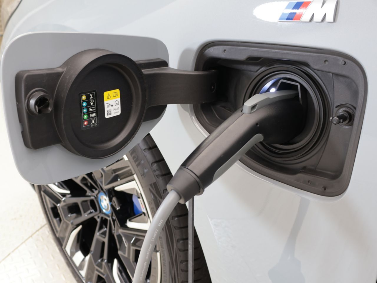 BMW i5 M60 xDrive Sedan RHD
