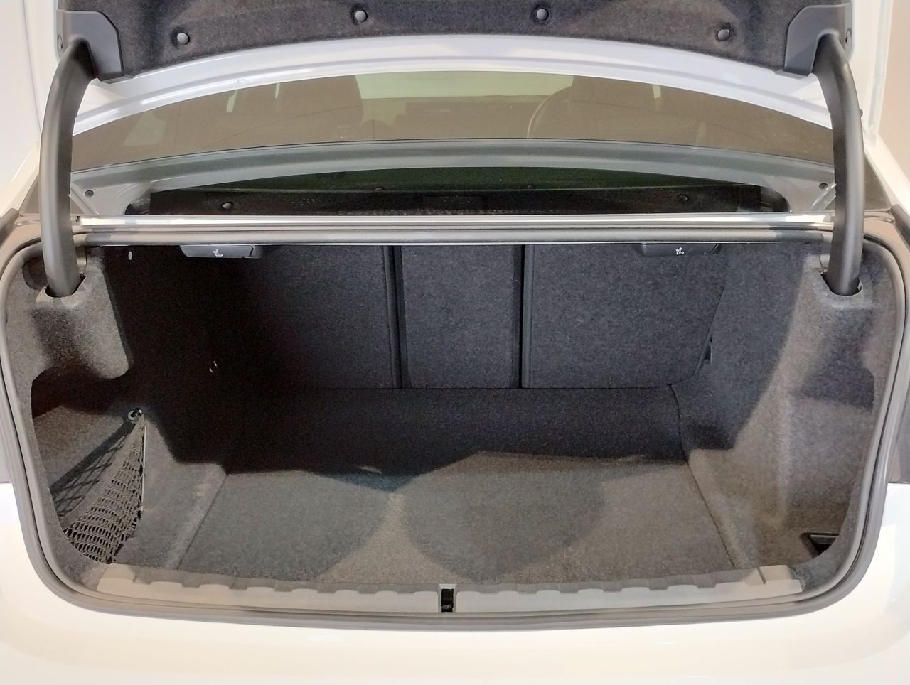 320d xDrive Berline RHD