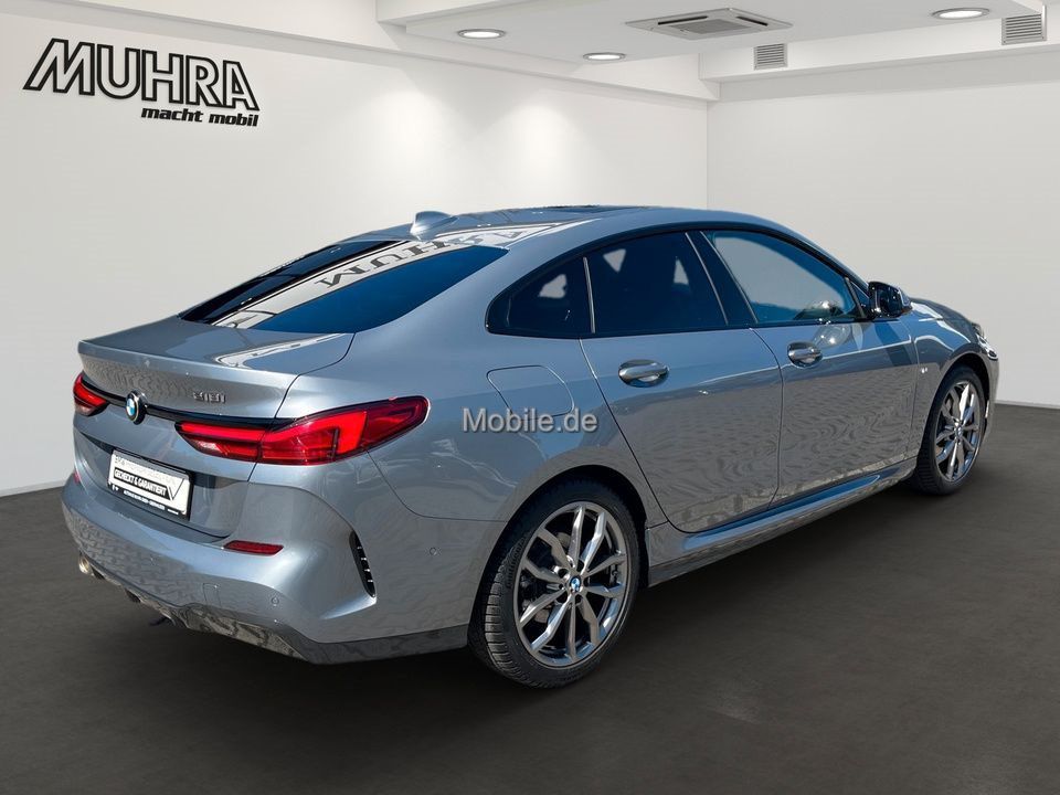 BMW 218