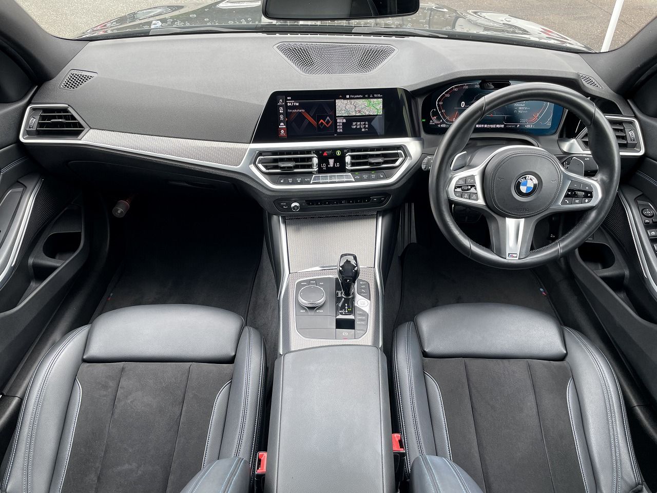 G20 320d xDrive RHD Saloon