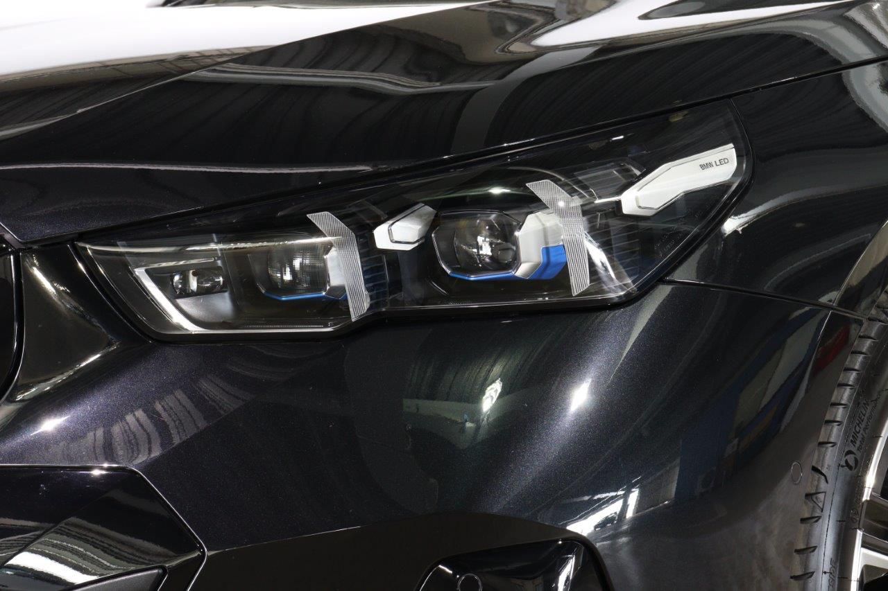 BMW i5 M60 xDrive Sedan RHD