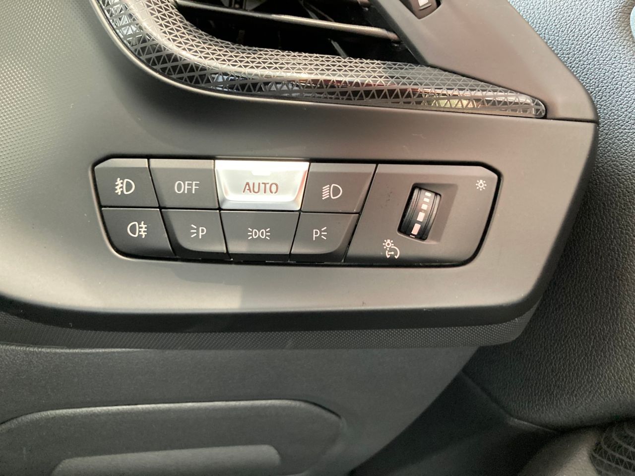 F40 118d Sports Hatch 5-door B47 2.0d