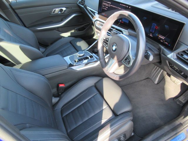 320d xDrive Berline RHD