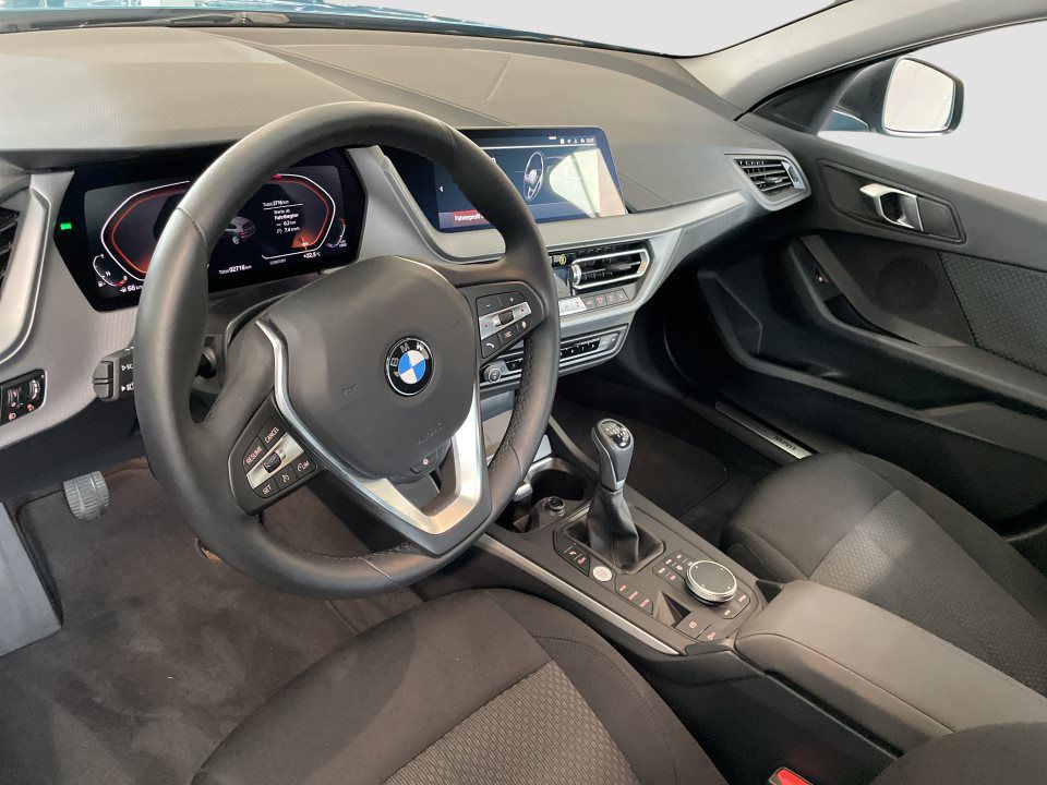BMW 118