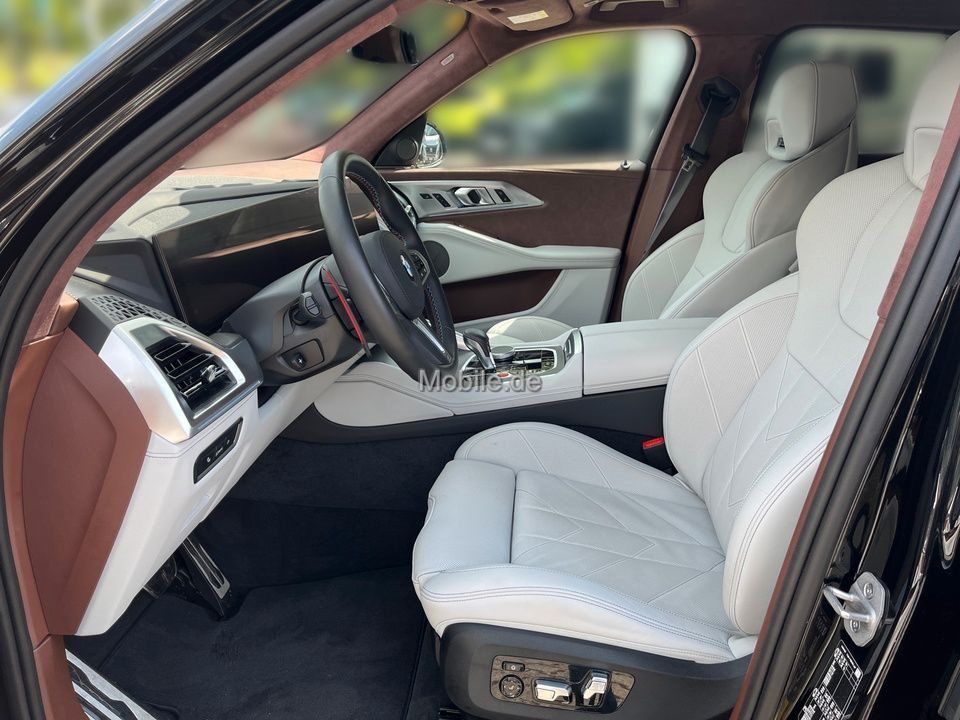 BMW XM