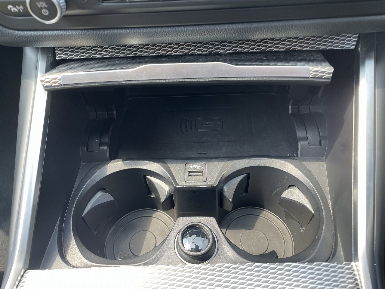 G20 320i Saloon RHD TU