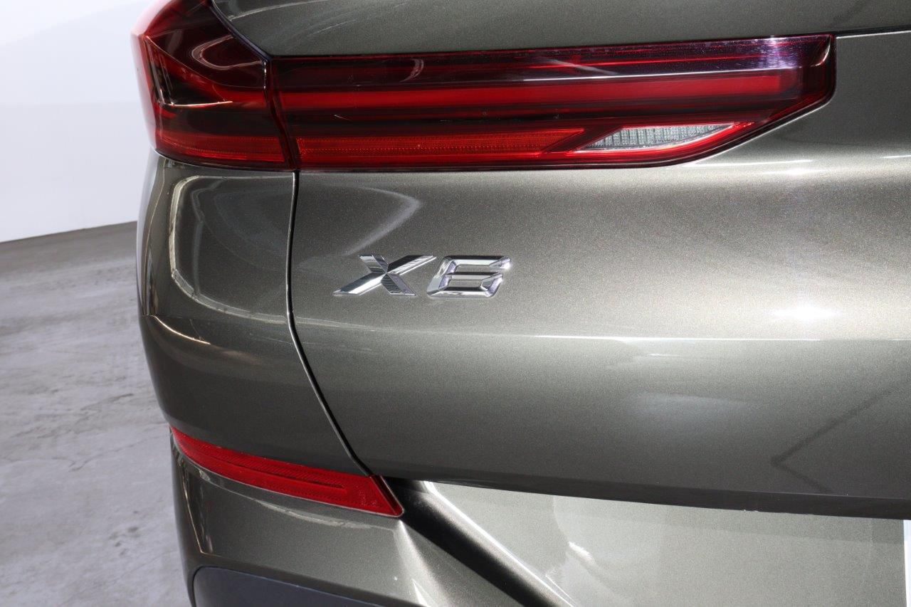 X6 xDrive30d M Sport RHD