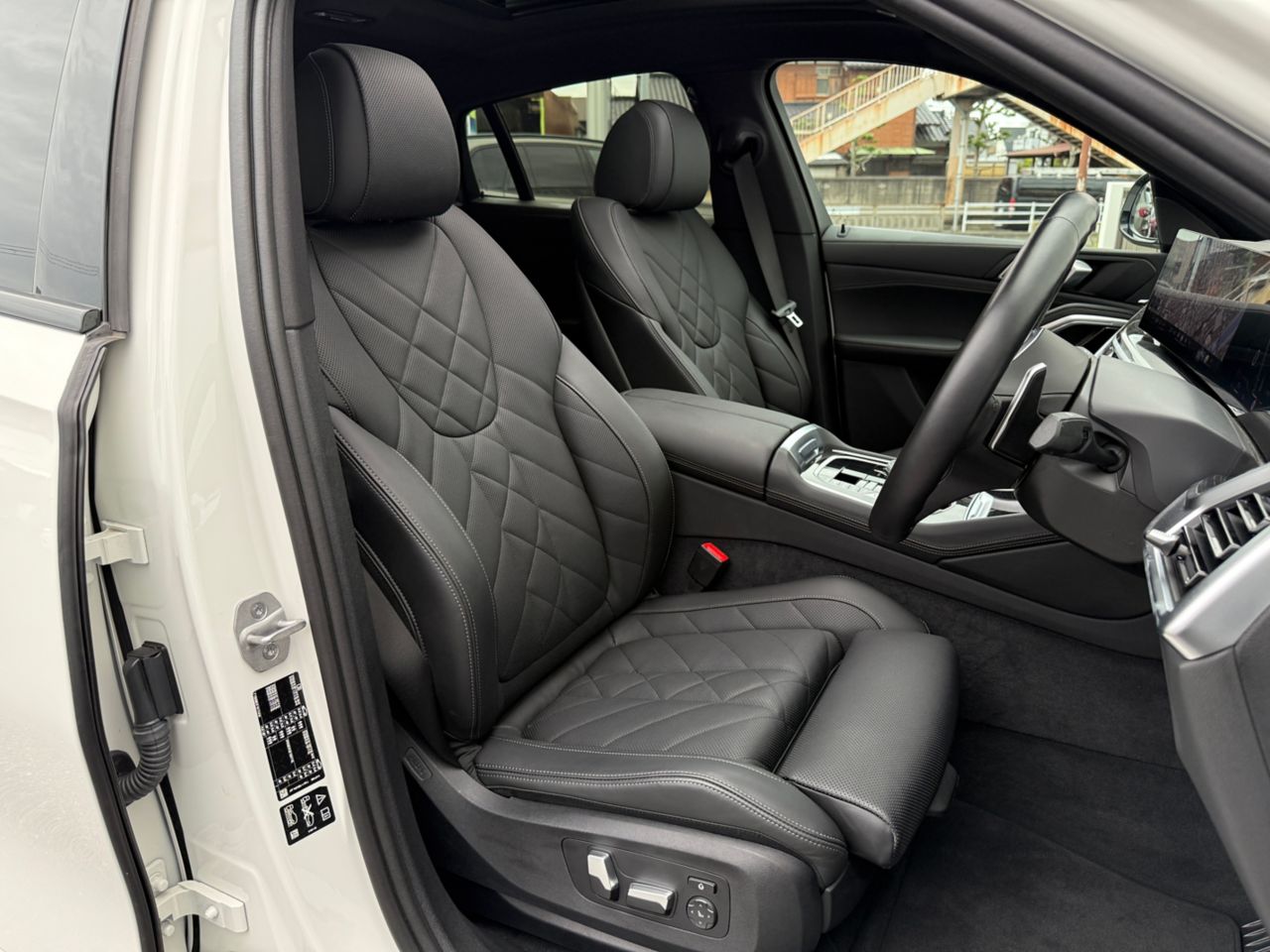 X6 xDrive30d M Sport RHD