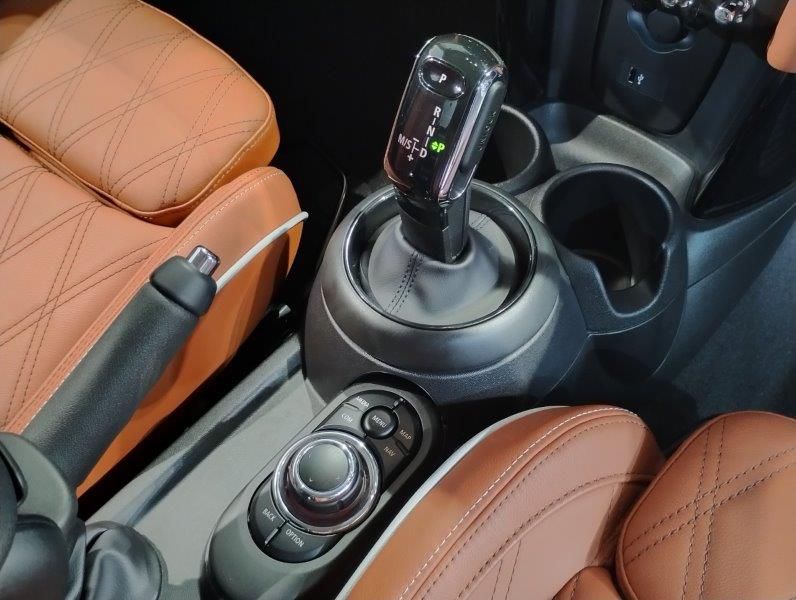 MINI Cooper F56 RHD