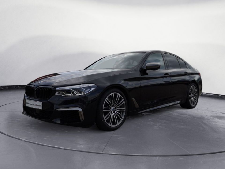 M550i xDrive Limousine