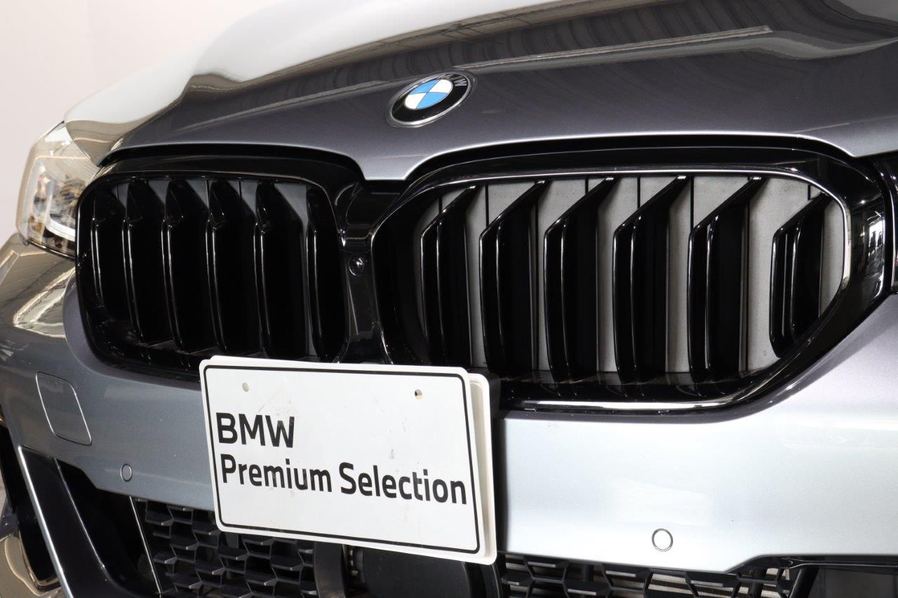 520d xDrive Touring RHD