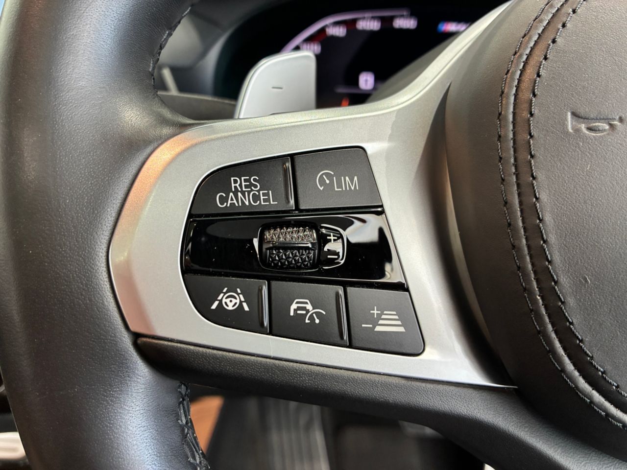 X4 M40i RHD