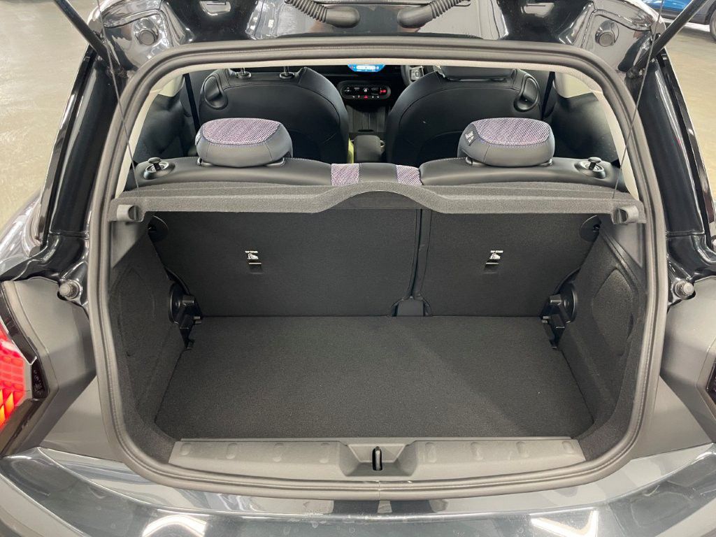 F66 MINI Cooper C 3Dr