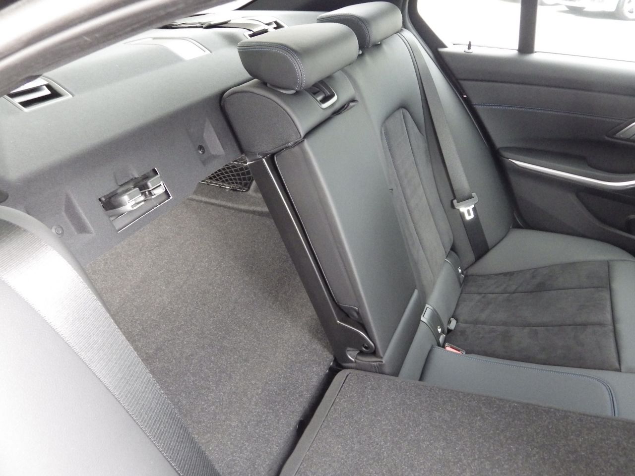 G20 320i Saloon LCI RHD MX