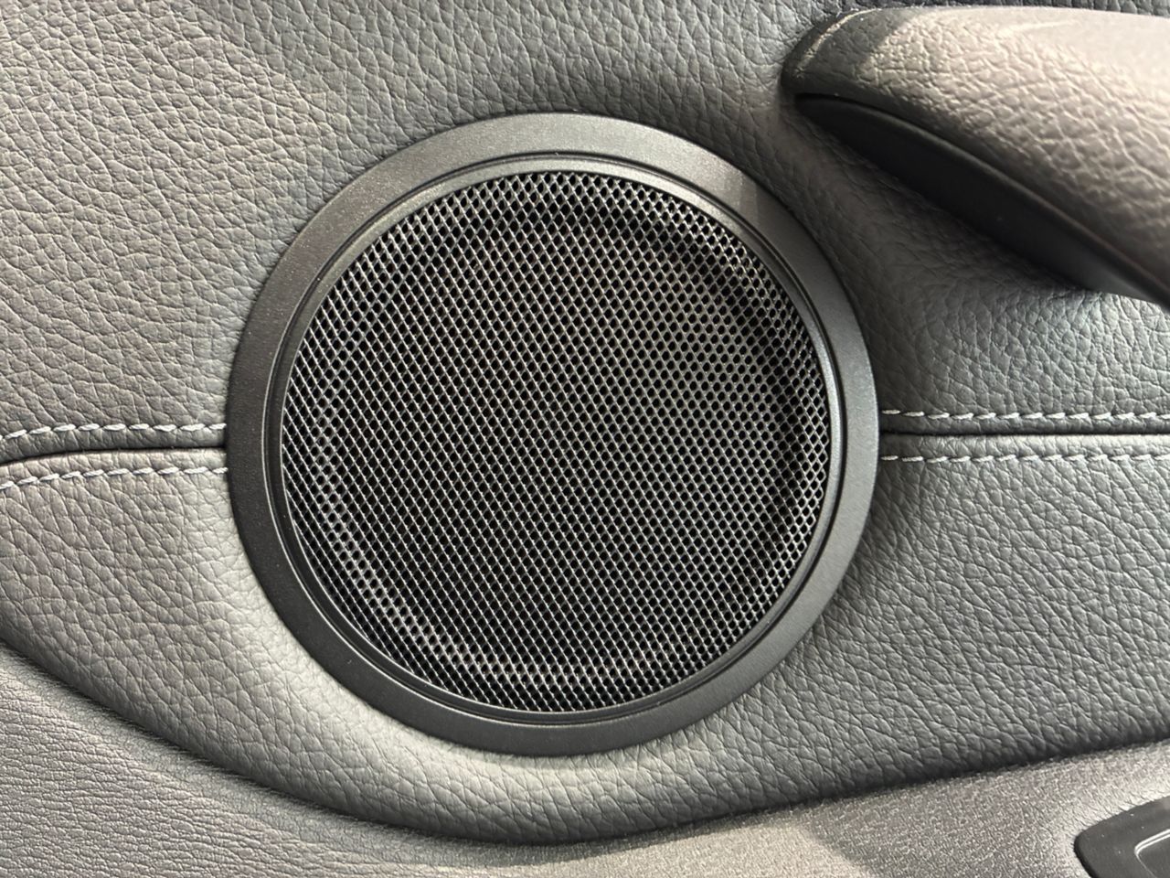 X1 sDrive18i RHD