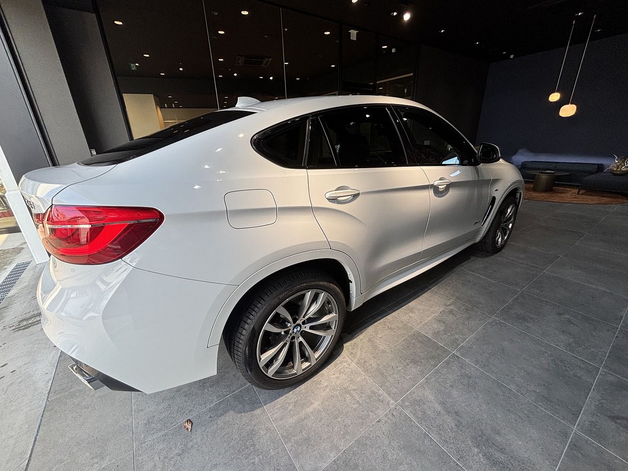 X6 XDRIVE 50I RHD
