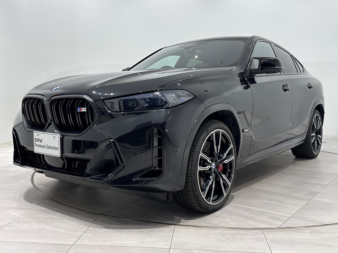 BMW X6 M60i