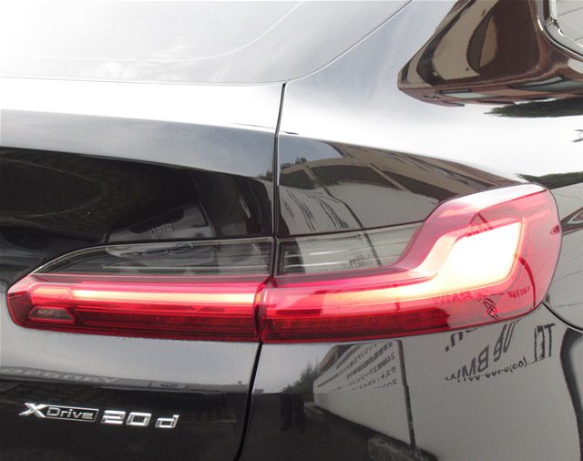 X4 xDrive20d RHD