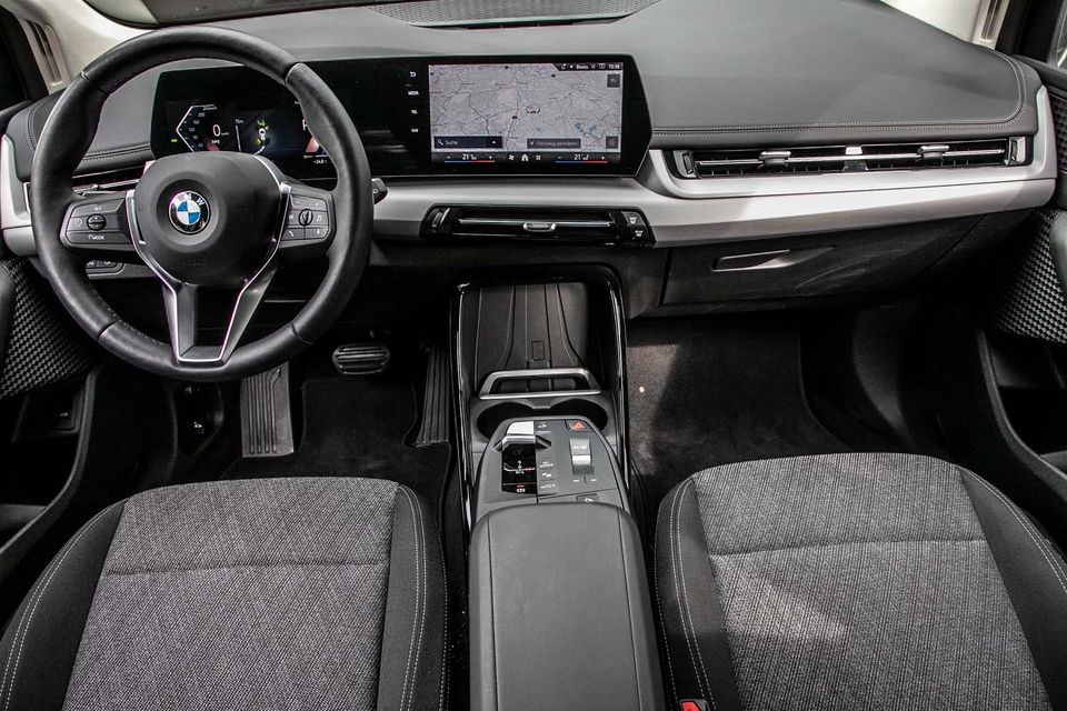 BMW 216