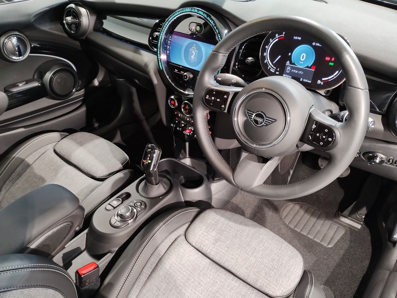 MINI Cooper F56 RHD