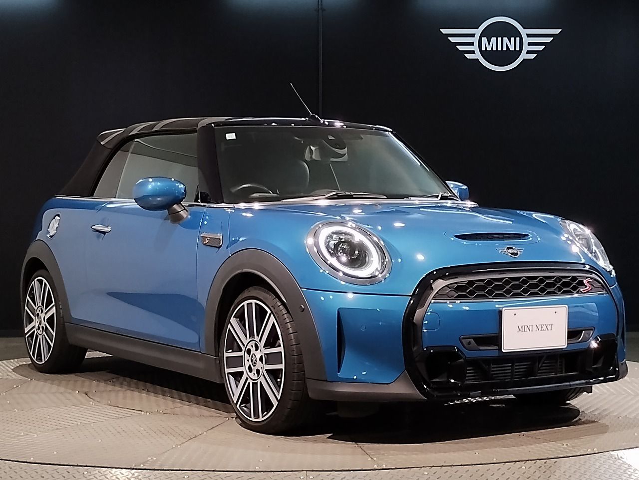MINI Cooper S Convertible RHD