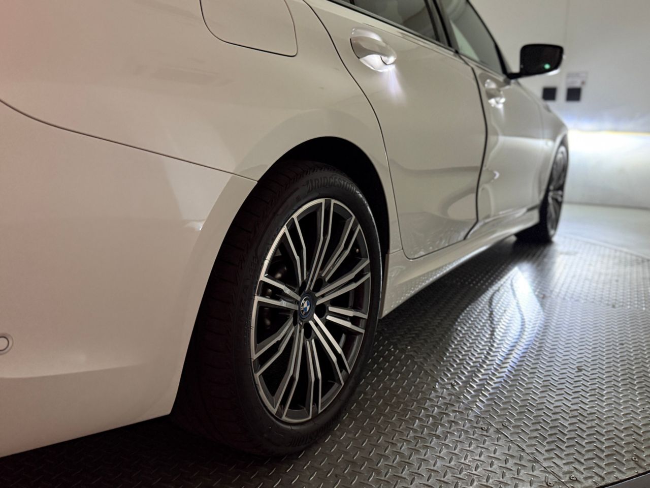 G20 330e Saloon RHD MX