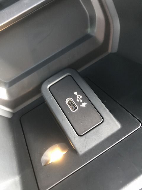 G01 X3 M40d RHD LCI