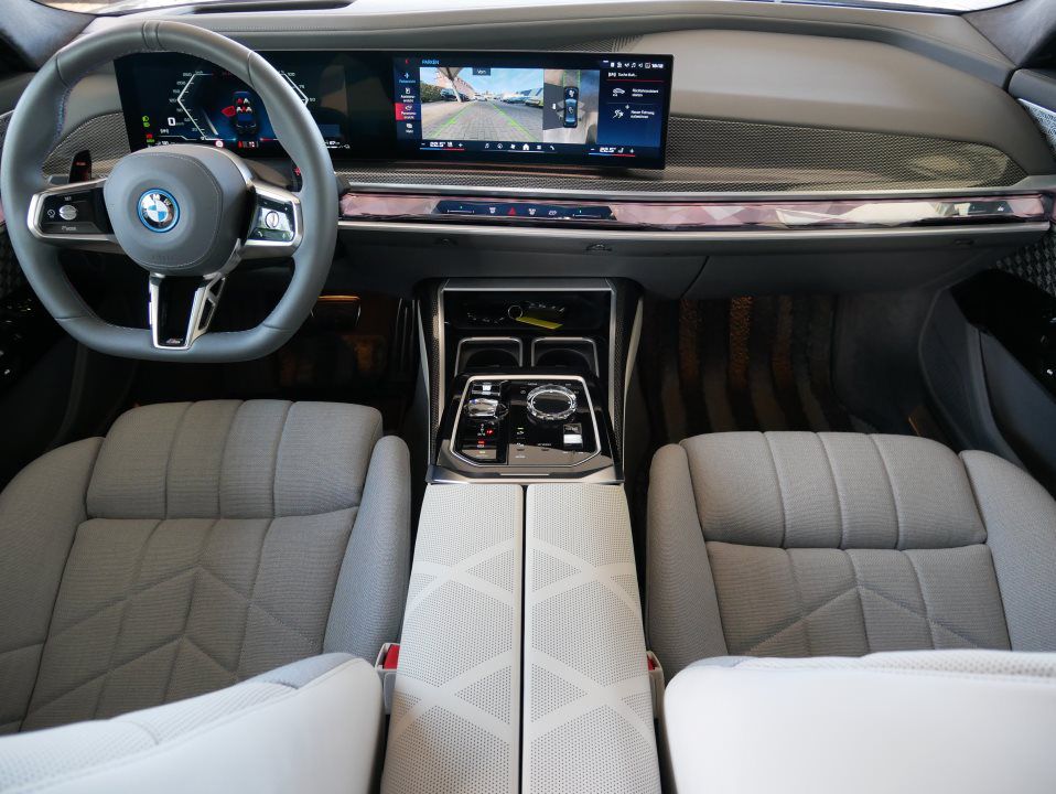 BMW 760