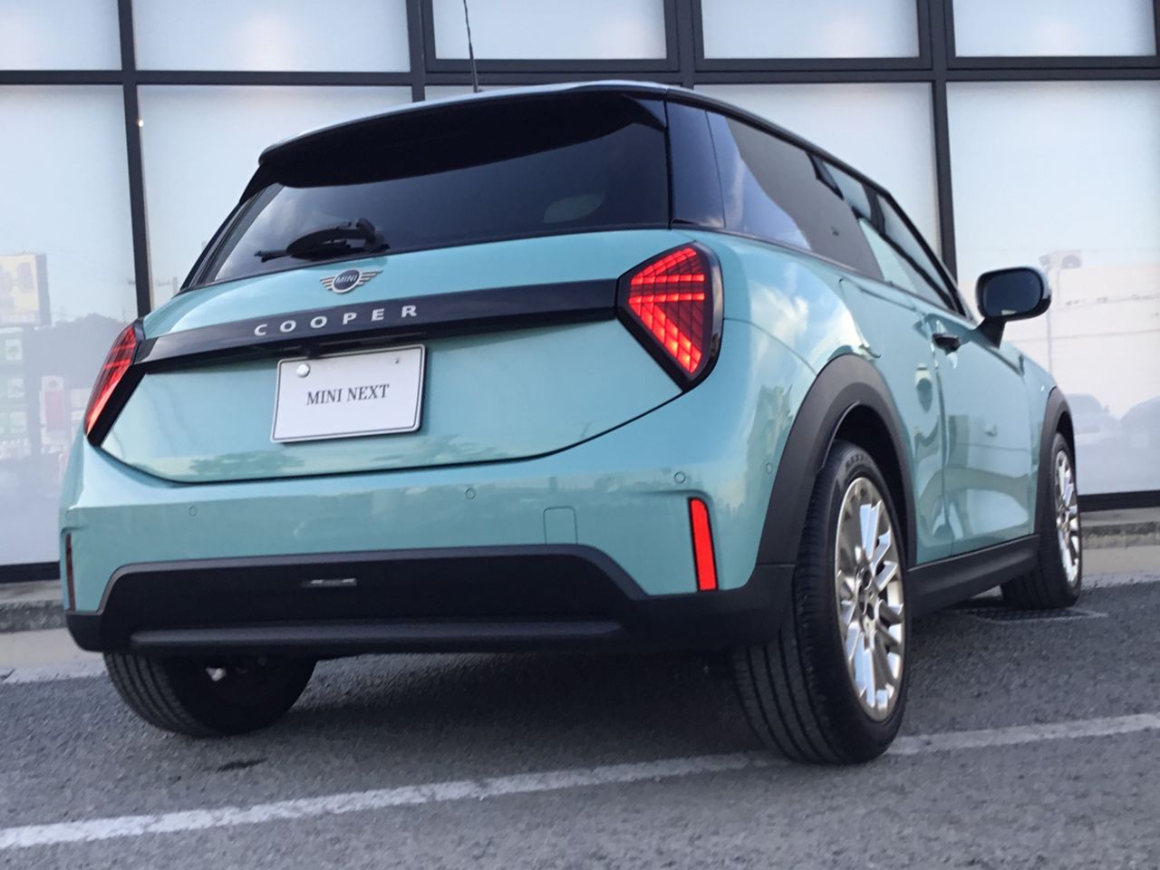 F66 MINI Cooper C 3Dr