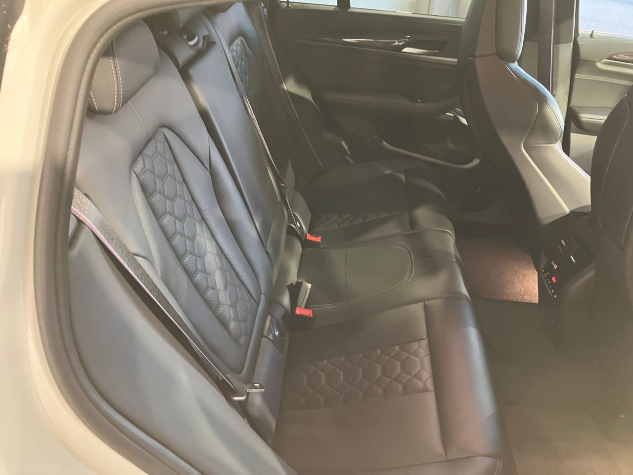X4 M RHD
