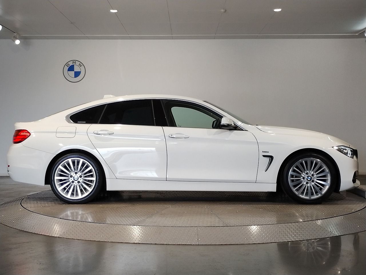 420I GRAN COUPE RHD