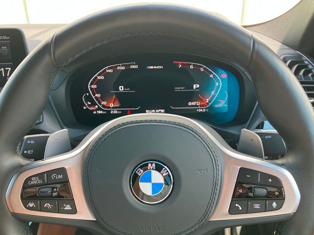 X4 M40i RHD