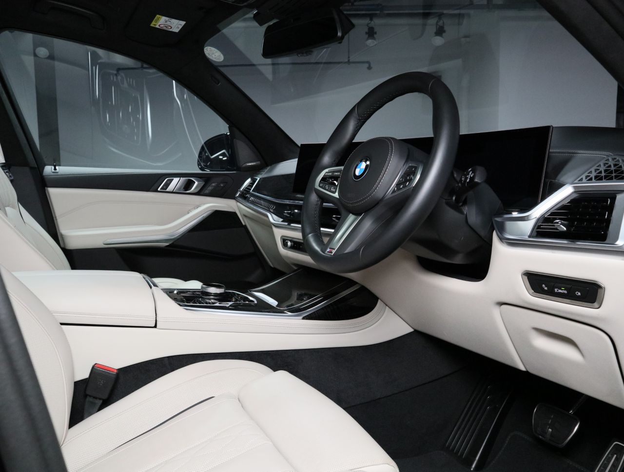X7 xDrive40d RHD US