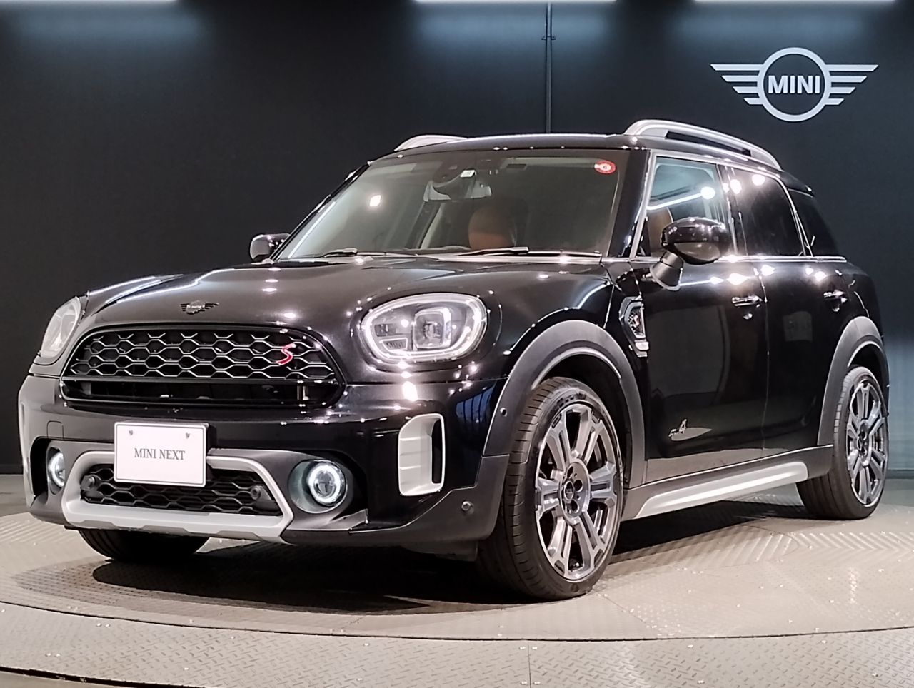 THE NEW MINI COOPER SD CROSSOVER ALL4.