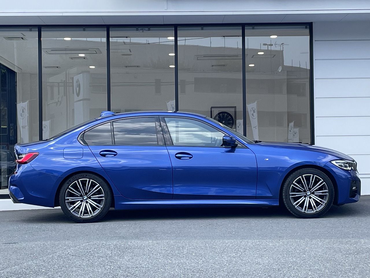 G20 320i Saloon RHD TU