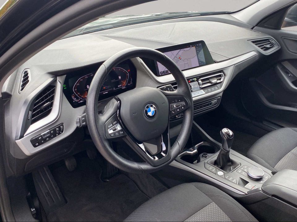 BMW 118