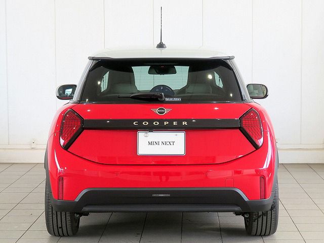 F66 MINI Cooper C 3Dr