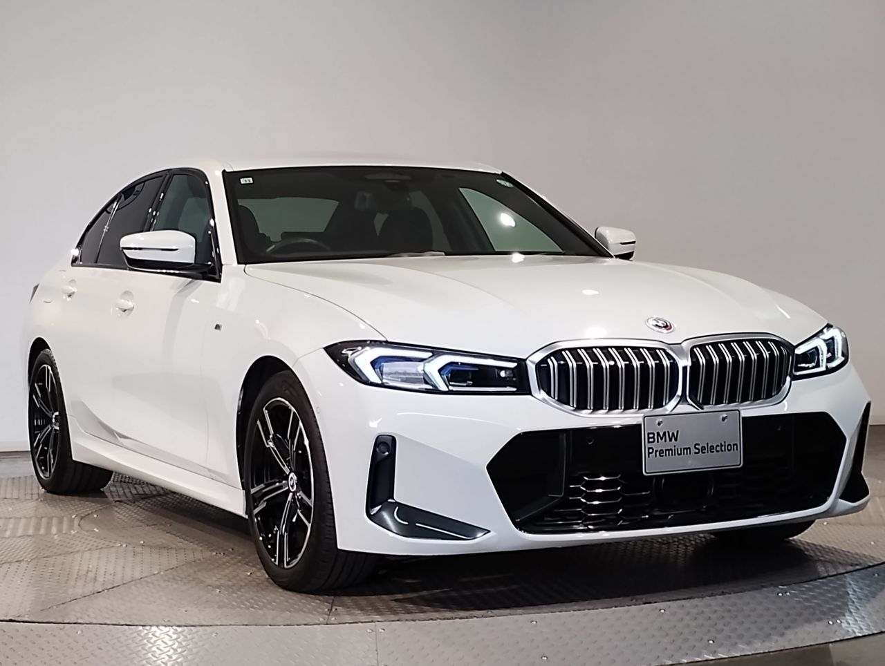 320d xDrive Berline RHD