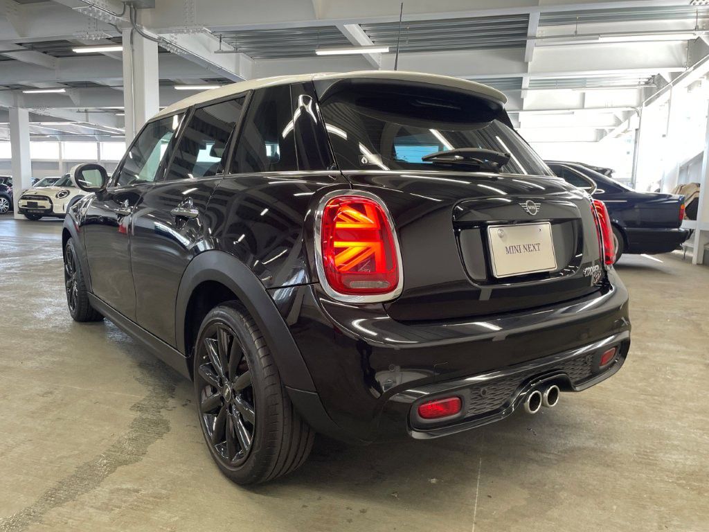F55 MINI Cooper SD 5dr Hatch LCI