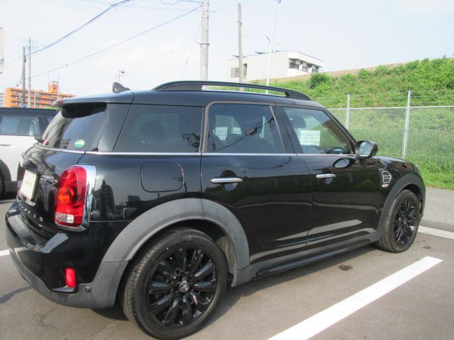 MINI CROSSOVER COOPER D