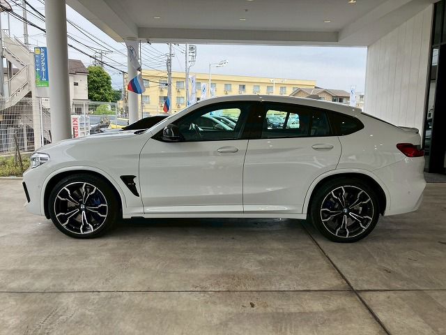 X4 M RHD