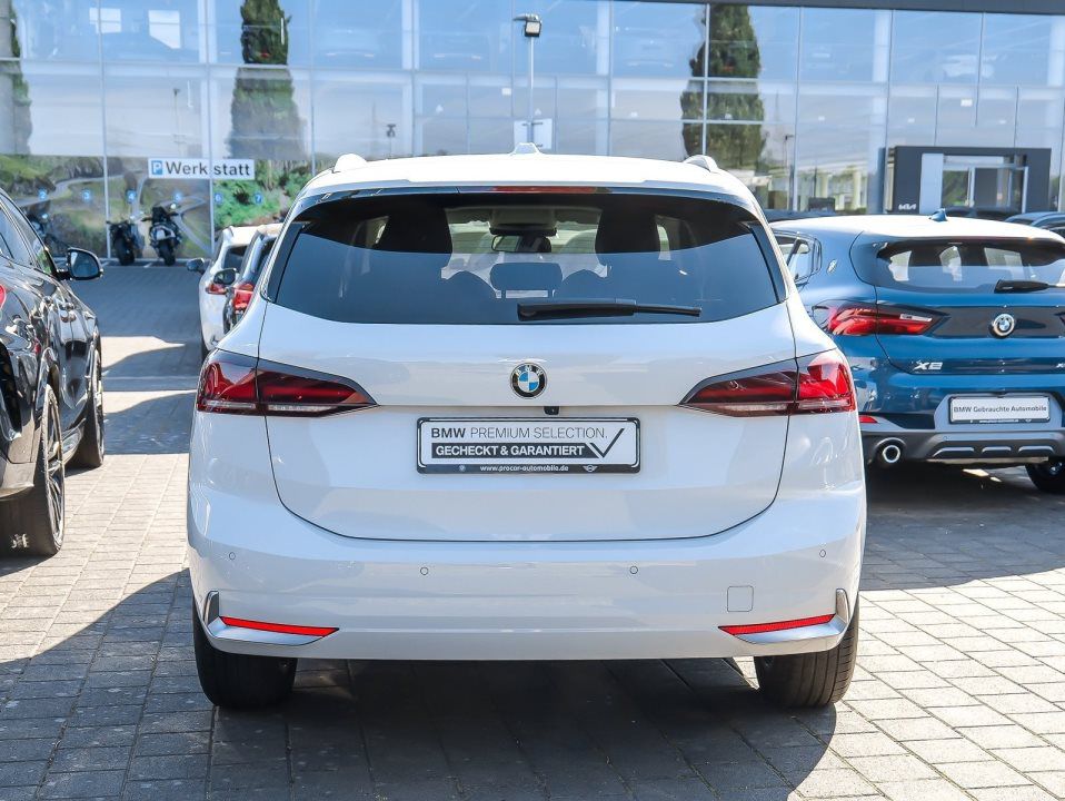 BMW 218