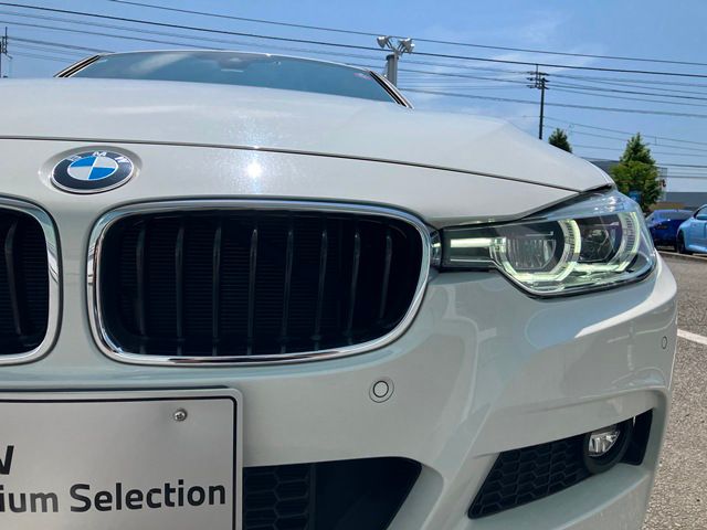 320I SEDAN RHD