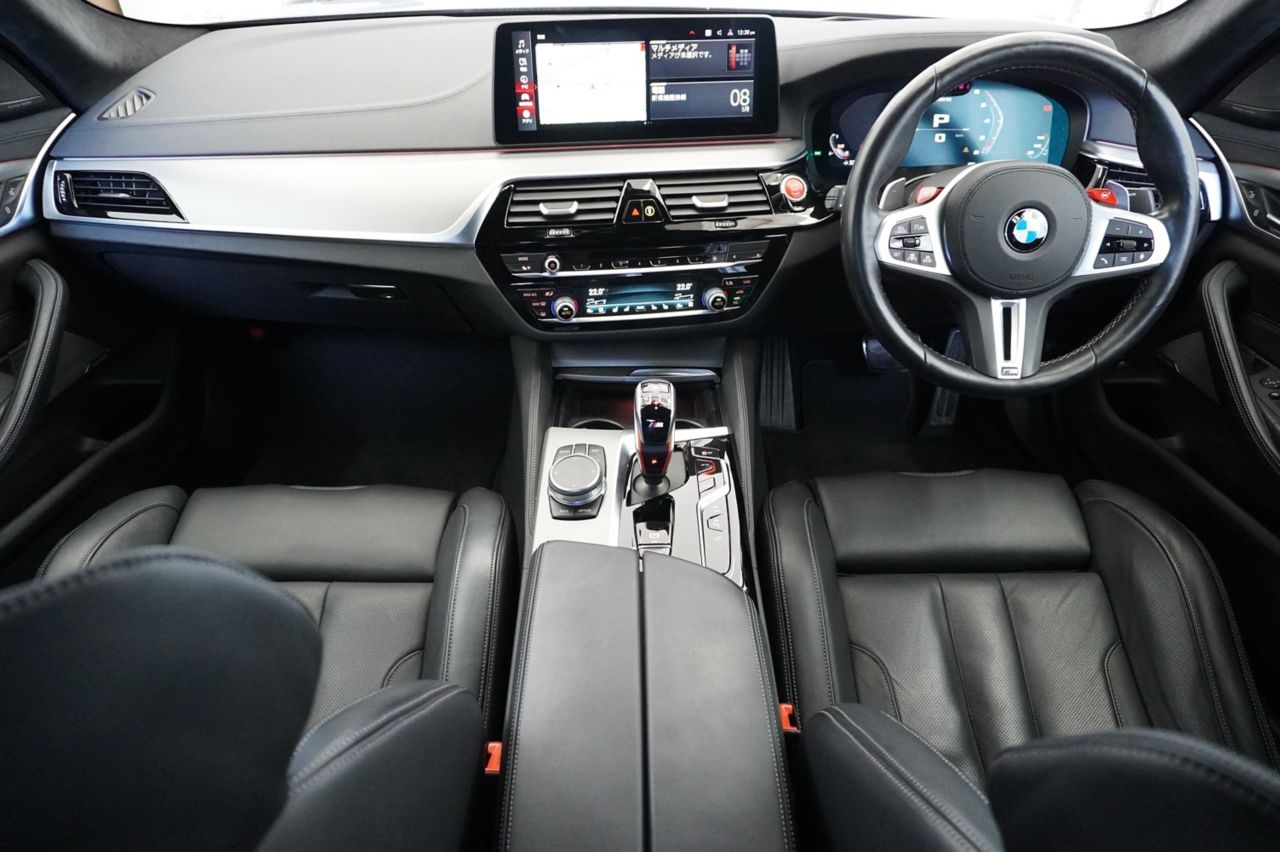 M5 Sedan RHD
