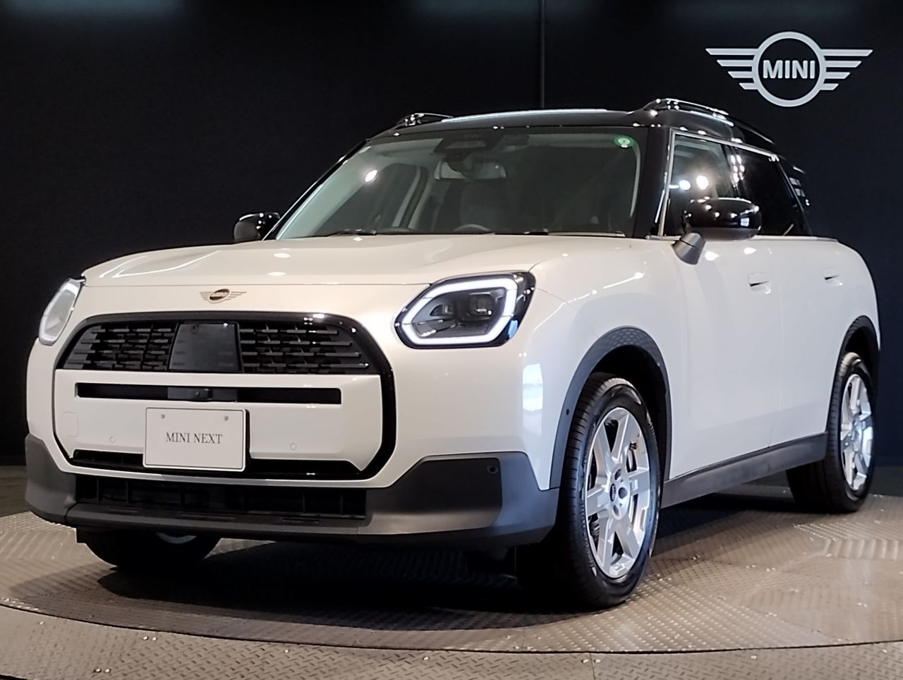 THE NEW MINI COUNTRYMAN D