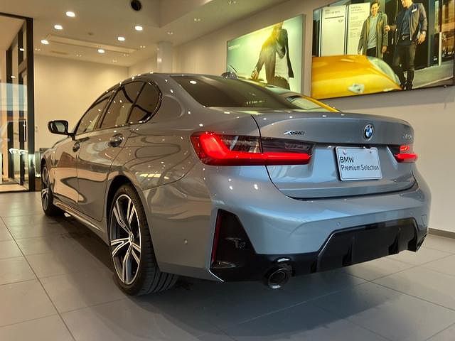 320d xDrive Berline RHD