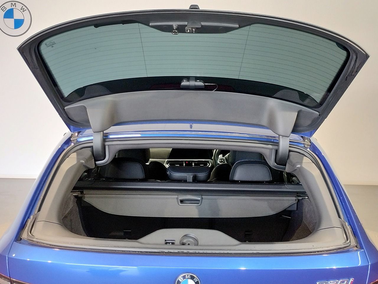 G21 320i RHD