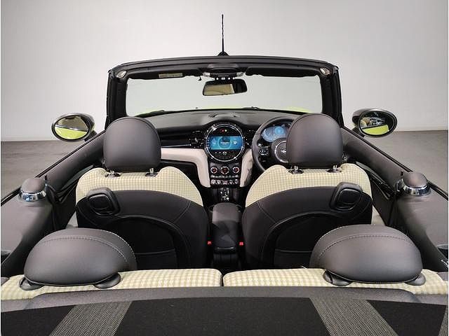 MINI Cooper S Convertible RHD